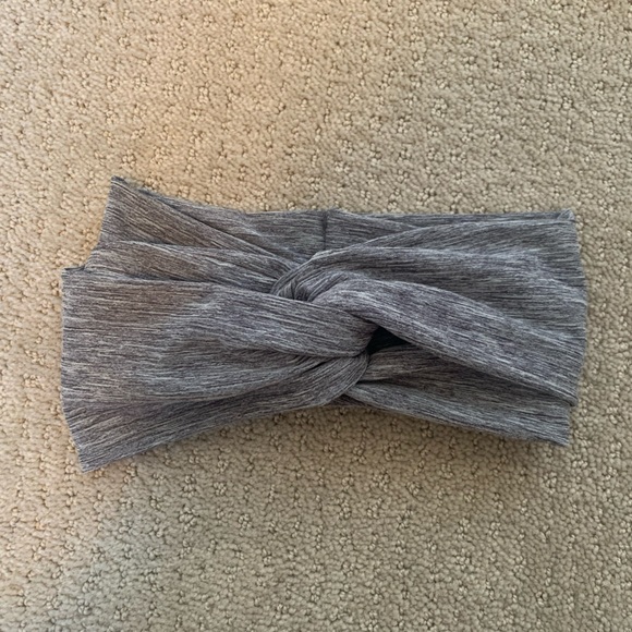 Nike Grey Twist Headband - Picture 2 of 3